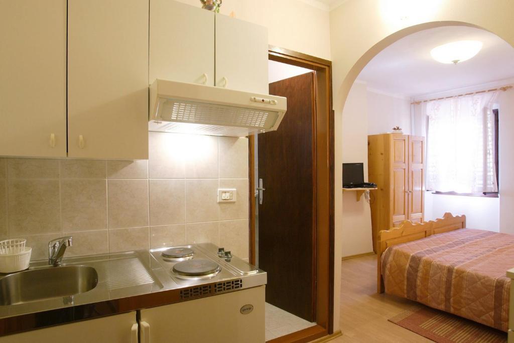 Rooms Sara Grožnjan Kamer foto